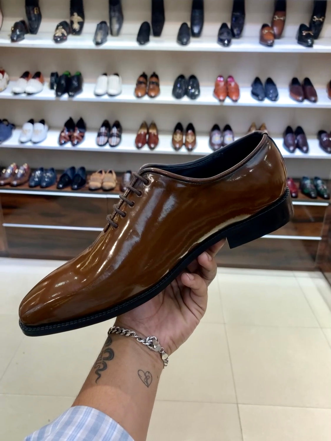 The Classic Walnut Whole-cut Oxfords