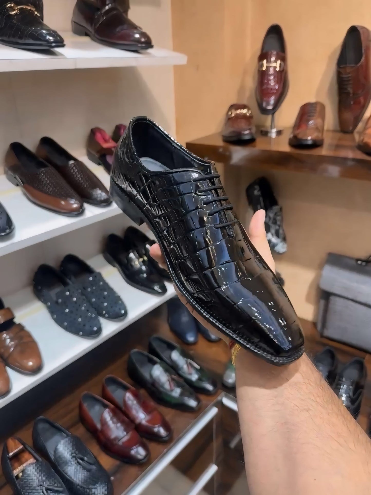 Crocodile Patent Whole-cut Oxfords