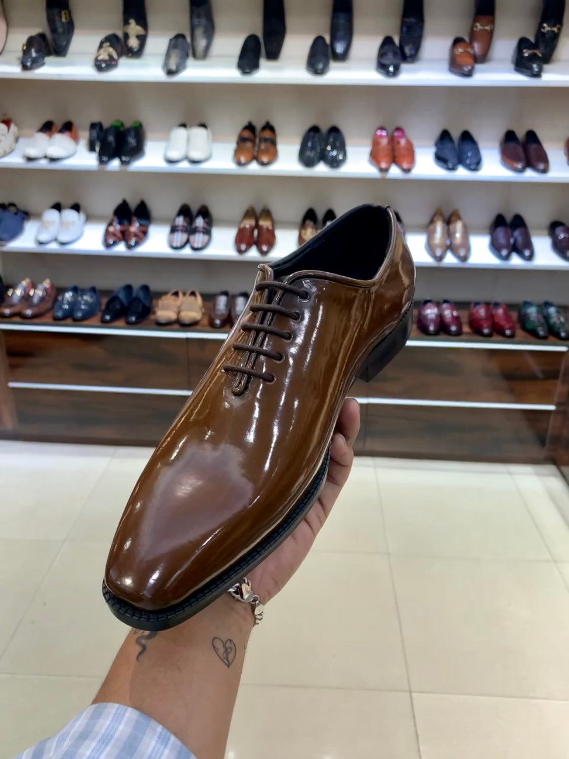 The Classic Walnut Whole-cut Oxfords