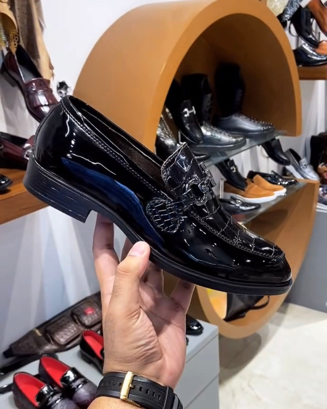 Black Mirror Gloss Croco Moccasins