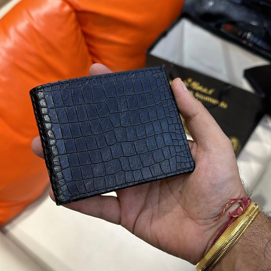 Classic Matt Black Finish Crocodile Scaled Wallet