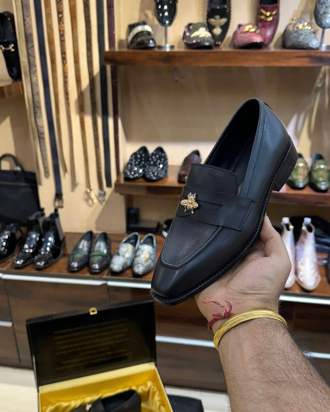 Classic Black Calf Skin Leather Penny Loafers with Bee